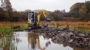 151105. 03.Rawcliffe FB. Pond extention, banking up